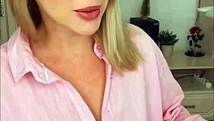 Sugarnadya candidly chats about hitting swing clubs for milf group fun