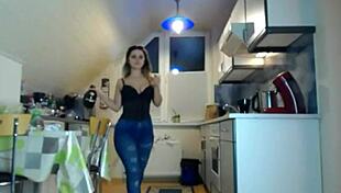 sexydea teases her wet pussy live on webcam. solo masturbation builds to screaming orgasm