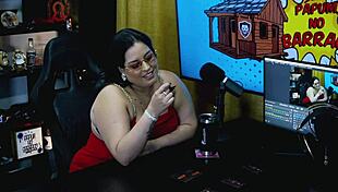 BBW BRAZIL'S HOTTEST PRI MELANCIA FLASHES NATURAL TITS OUTDOORS ON PODCAST SHAKING FOR CAMERA!