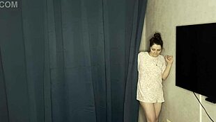 Stepsister Prank Turns Into Pussy Peek And Ass Jerk-Off