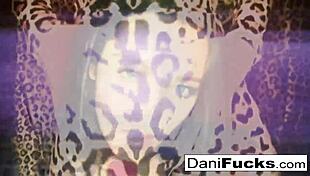 ohh sexy dani daniels fingers her tight wet pussy so good mmm