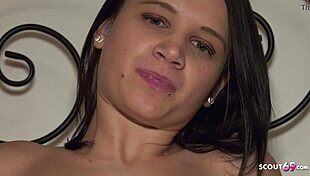 junge 18+ nachbarin gibt mir alten nylons footjob und bj pov deutsch so tabuuu