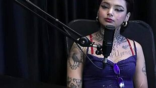 começou fazendo fotos sensuais conversou no seu primeiro atendimento explicou sobre sg sempre foi safada e transou na rua