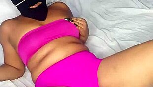 Curvy girlfriend couldn't wait so she rides during homemade workout