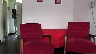 hot ebony model sloppy deepthroats big cock doggystyle casting