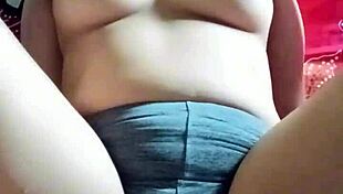 Amateur Asian Girl Takes Intense Mouth Action