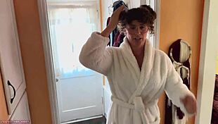 Craving that rough anal creampie from my horny east coast stepmom