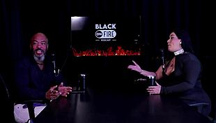 safada strips shows tits wants tiny cock dp learns anal from kyra sex pri melancia