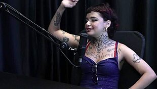 começou fazendo fotos sensuais conversou no seu primeiro atendimento explicou sobre sg sempre foi safada e transou na rua