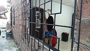 Salesman sold me classy dildos for fucking myself! 🍆😈