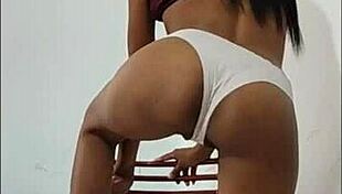 damn that latina brunette shakes her tits and ass so sexy 🔥🍑