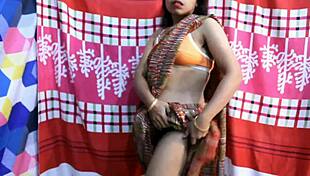 Ex-girlfriend married old man invites rough sex with young wife