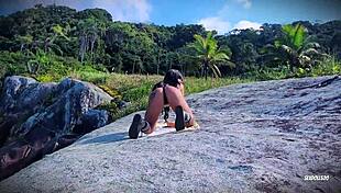 whoa biker babe goes wild deepthroating doggystyle on beach 😈🍆💦