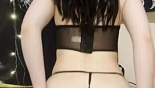 Goth Petite Teen's Fat Ass Twerk Shakes Juicy Curves for Your Hungry Eyes