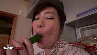 Amateur Asian milf Ryouka Shinoda slams toys deep in steamy solo horny pleasure chase