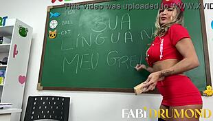 professora loira milf shows big clit fire extinguisher fabidrumond