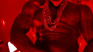 hallelujah johnson worships that huge black hairy cock full porn cheap!!