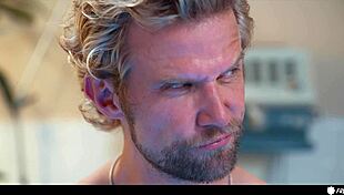 Contractor Vince Karter Freezes Milf Boss Fuckdoll