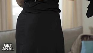 Mia Blow stretches German milf butthole to extreme edges