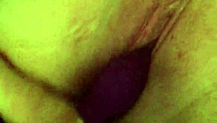 Curvy BBW Meets Tinder Date for Casual Fun Evening