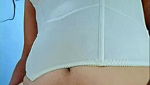 25 year old busty thick lipped latina stepmom shakes ass hunting for dick