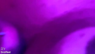 even when i'm smoking i can't stop licking your sexy toes