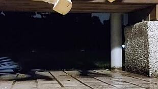 Tingxuan jerks off barefoot in heels and cums on her feet outdoors