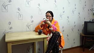 chubby milf plays with food and starts her day intimately