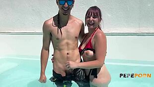 amateur Spanish couple Cris and Nacho fuck rough quickie