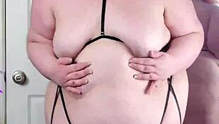 Bouncy BBW In Lingerie Jiggles Her Chubby Ass And Huge Pussy