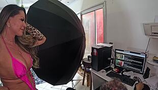 Cleo Cadillac's First-Time Fisting in Mansion Shower Shocks!