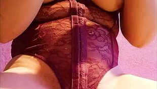whoa this cute petite streamer with big ass leaks her wet pussy toy play