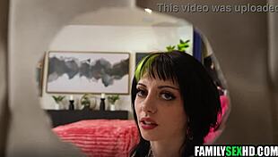 step sis gets pounded thru the wall hole 😈 kitty cam gloryhole fun!!