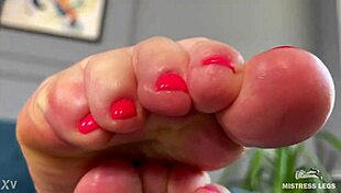 goddess oily pink soles tease toes barefoot closeup