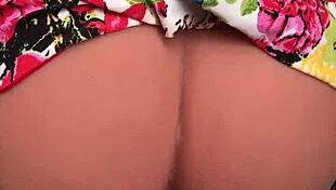 fa�o massagem na enteada gostosa com sex toy e final feliz outdoor