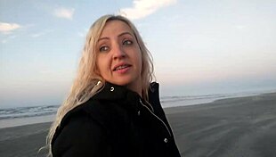 gostosa's fat ass bent over beach bareback for cash 💦🍑