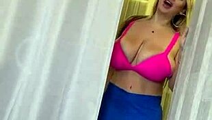 whoa met this girl at hotel with massive natural huge bouncy tits 🍈🍈