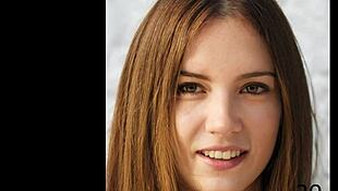 Mistress kittiwips ties hubby for french audio joi session