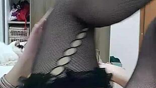 Big pussy lips milf holds position 10 minutes natural tits tease