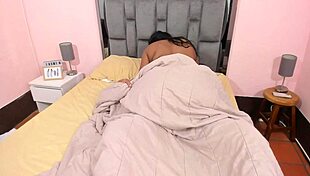 stepsis wakes up craving stepbro's big cock for morning spooning ride 😏
