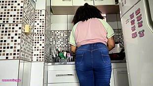 Curvy Babe Farts Softly in Tight Jeans While Washing Dishes