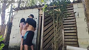 i got the builder over for a quote but my curvy ass in jeans made him wreck my hole bareback