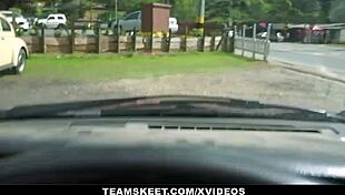 oiled athletic latina kimberly rey in spandex braces rides cowgirl cumshot