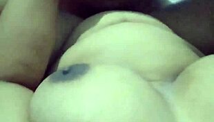 Indonesian vegetable seller craves emotional creampie deep inside