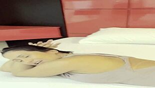 😩 after a long day i got home and rubbed one out to unwind... so relaxing!