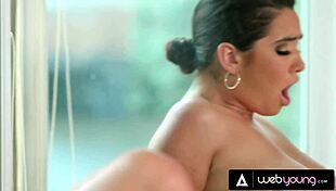 Karlee Grey Licks Kendra Spade's Pussy In Bathtub Before Date