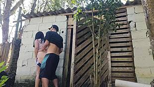 i got the builder over for a quote but my curvy ass in jeans made him wreck my hole bareback