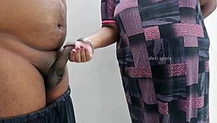 Indian Bhabhi Gives Erotic Cock Massage