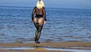 black babe flashing her big tits ass and pussy on the beach in heels 😏🏖️