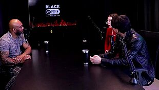 gostosa ler hot e BDSM, gravou com novinho, vazamento chocou, demitida arrogante martina yastrixx SHEER RED